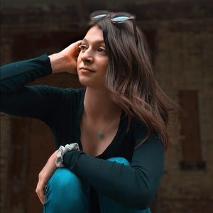 Meet your Posher, Corinne